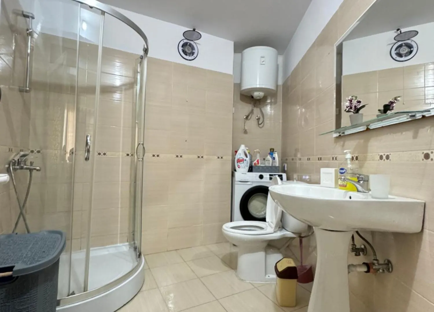 Tirana Centre Lions Gate 9 Apartment